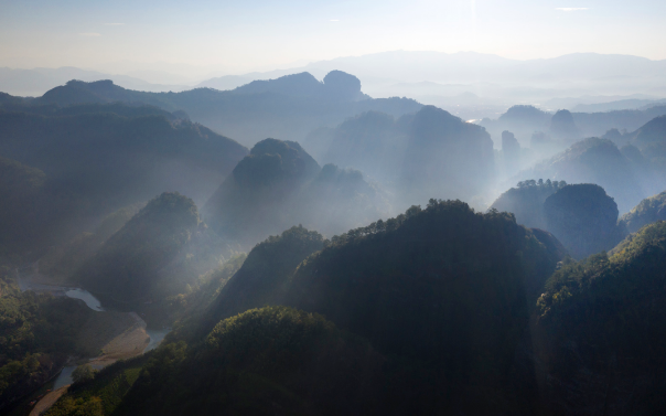 山外山，是什么模樣？